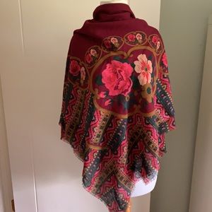 Italian wool rose print scarf